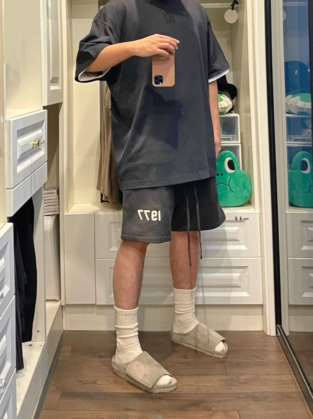 黑灰色系｜勃肯鞋穿搭