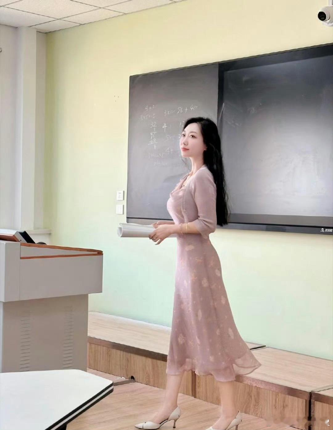 体制内女教师、上班通勤日常穿搭！ 