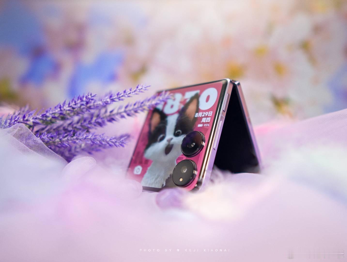 小折叠貌似要逐渐退出历史舞台了但当时的小米MIX Flip还是很叫人惊艳的萌宠锁