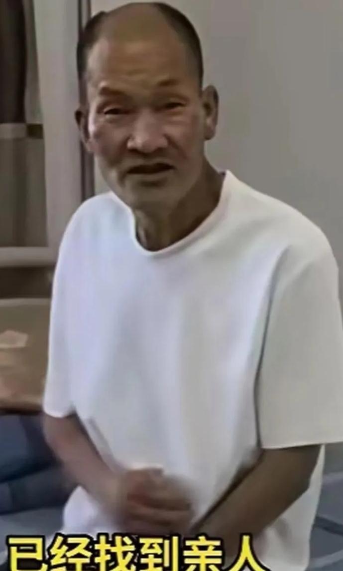 上官正义爆了个大料：水泥厂那老人总算被家人接走了！可你猜怎么着？他的户口居然早被