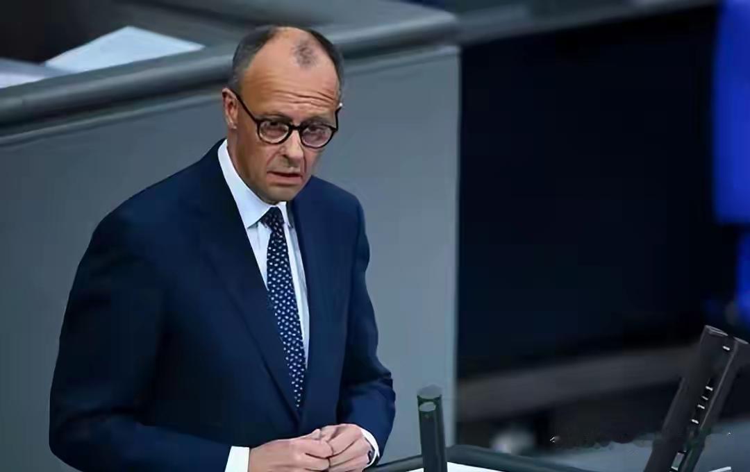 德国15名士兵刚到格陵兰岛44小时就紧急撤离，官方说“任务完成”，明眼人都知道是