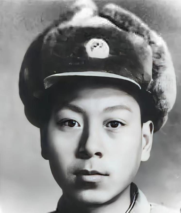 1962年11月18日喀喇昆仑山下，我军边防一个连掉进印军埋伏圈，被两处暗堡堵在