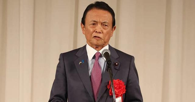 麻生这是提前铺路了？真应了那句蛇鼠一窝！10月22日，日媒爆料：麻生太郎在内部会