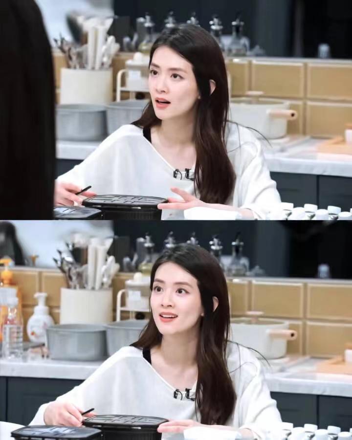 谁懂这一幕陈昊宇的素颜啊，水灵还反光好好看 ​​​