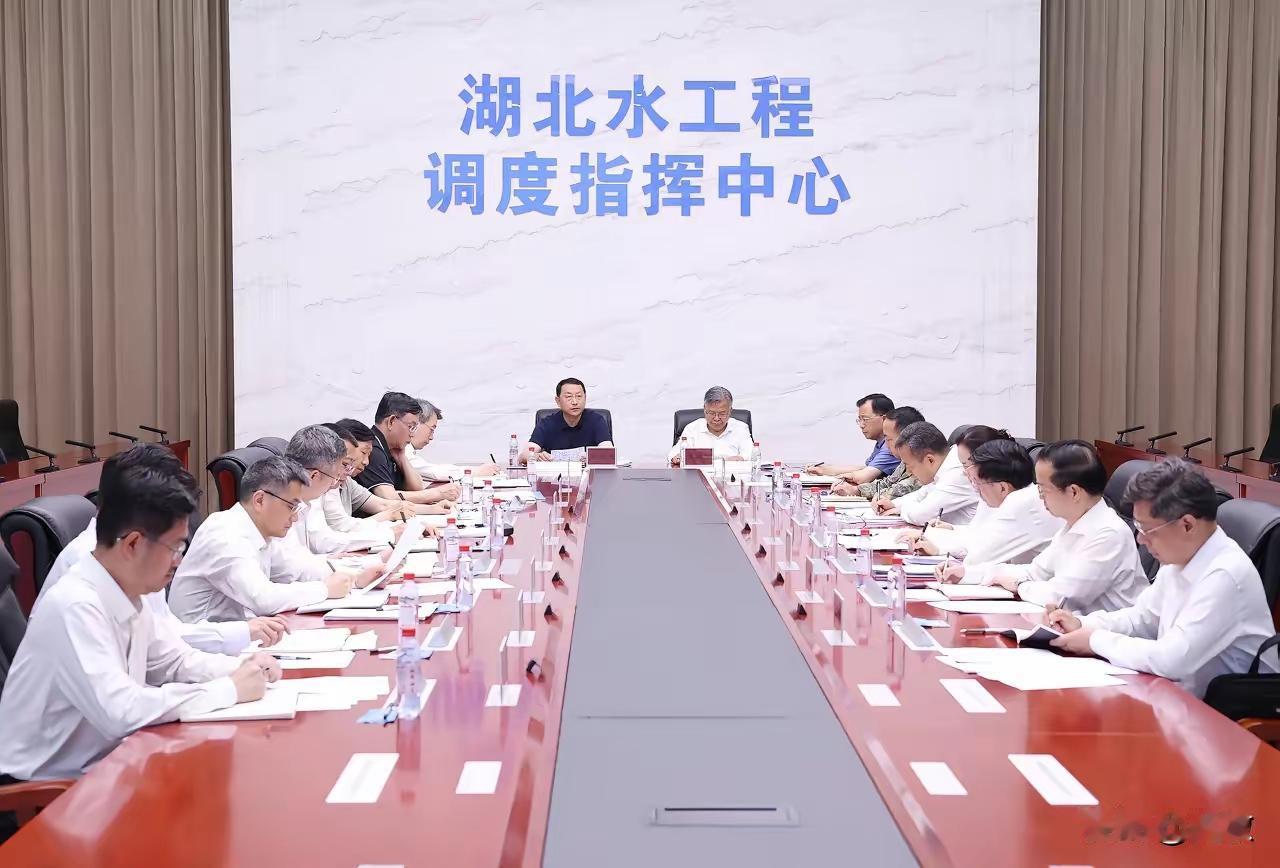 防范严密，指挥有力，执行到位，万无一失。