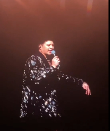 潘玮柏在青岛的要求好奇怪 潘玮柏去年在青岛被朋友忽悠成潮霸，这事儿成了大家茶余饭