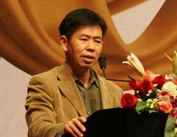 敌人都打到家门口了，还不敢开第一枪？军事专家戴旭曾表示，对美国压根不用怕 ，面对