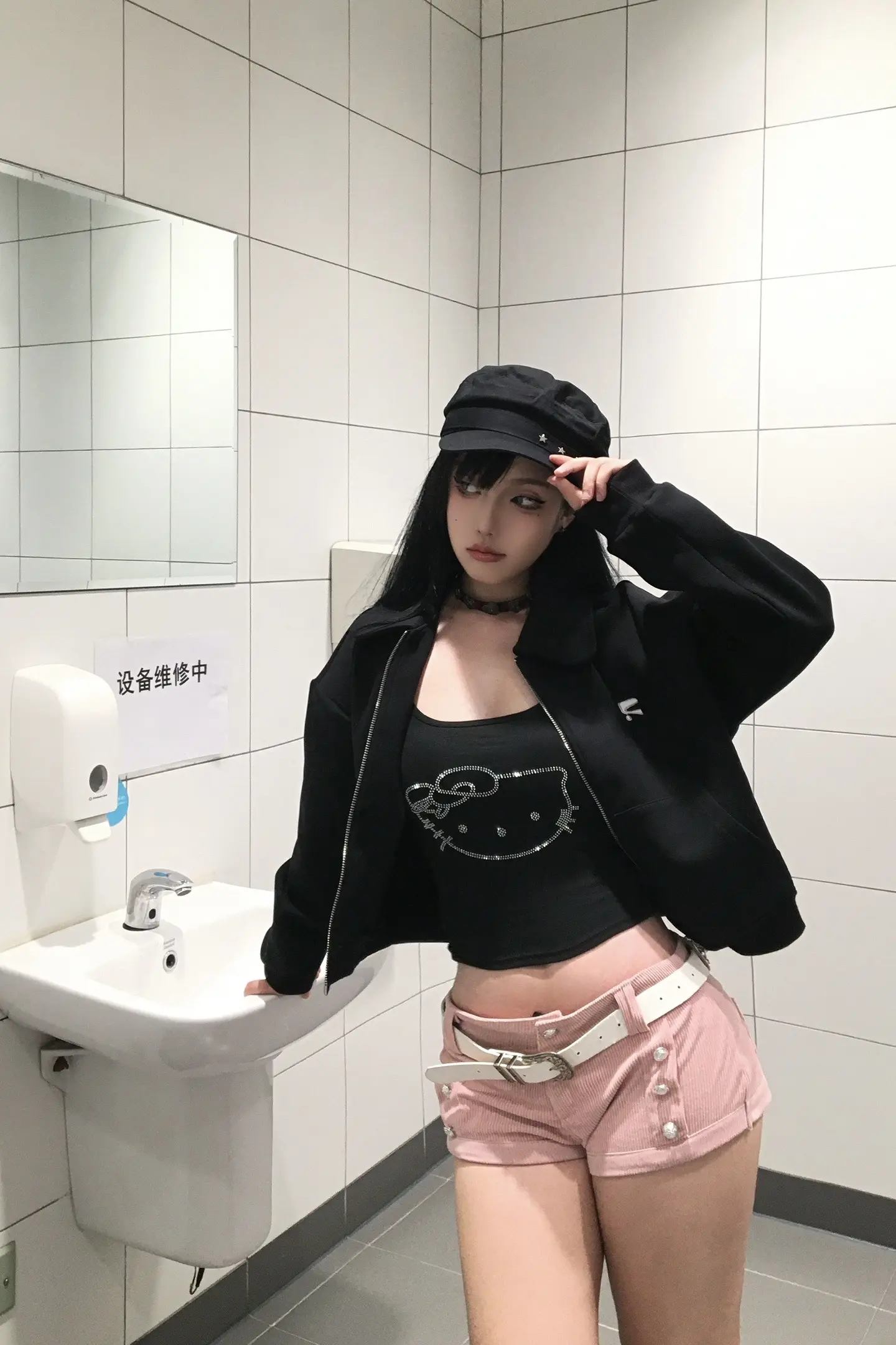 每天就自顾自地崩溃 然后自顾自地振作起来再崩溃