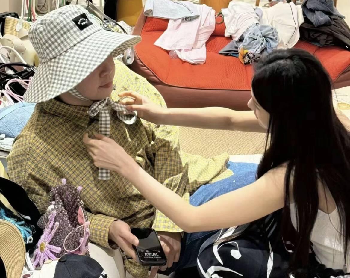 很羡慕他们俩之间的感情，大大方方的在一起。期待早日举行婚礼吧！#杜海涛当沈梦辰的