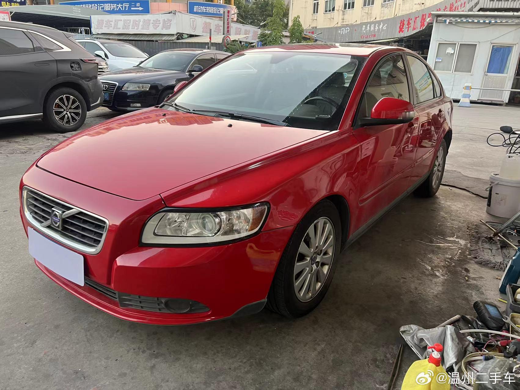 09年12月沃尔沃S40，一手极品实表14万公里，全车原版，原漆多，零出险，零事