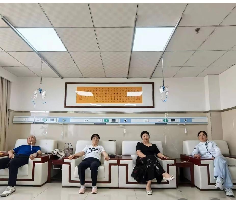 【国家卫健委重要提醒：美容院打干细胞？小心钱花了脸还遭罪！】

