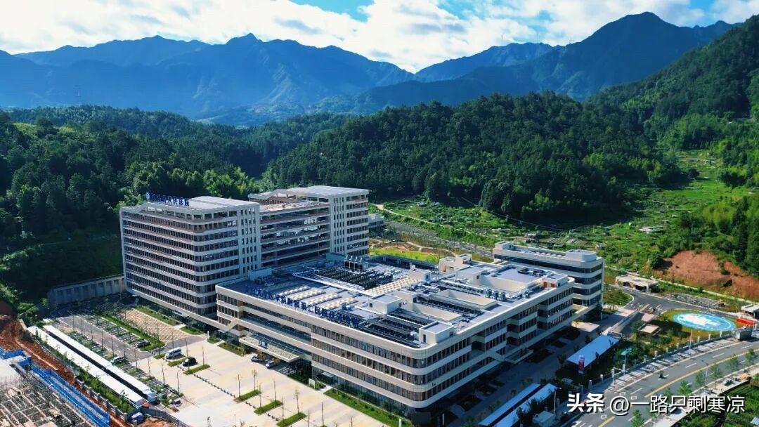 庆元县人民医院新院区正式开诊
2026年7月28日庆元县人民医院搬迁新院区（庆元