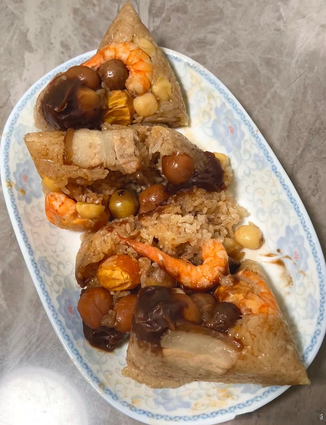 粽子一下买太多了，吃不完了当早餐吃。总不能浪费吧黄金金油-领航者-周烨金价黄金