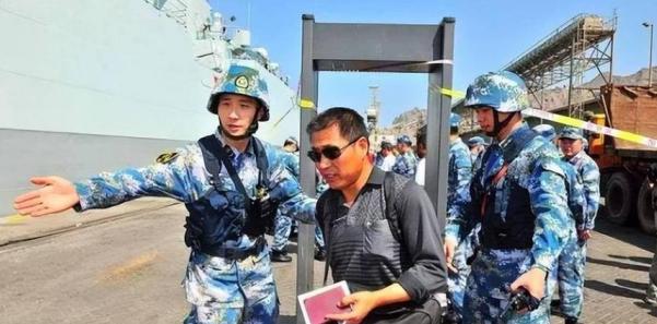 战火无情，无辜者遭殃！伊朗战火波及中国公民，祖国全力撤侨显担当。

3月2日，外