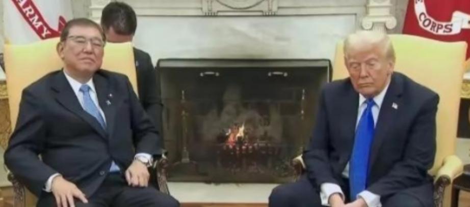 日本硬刚特朗普，美日关系疑似决裂？

近期，日本政府再次硬顶特朗普的威胁，主动取