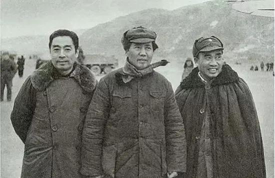 看到三位伟人，心里就倍感温暖！
