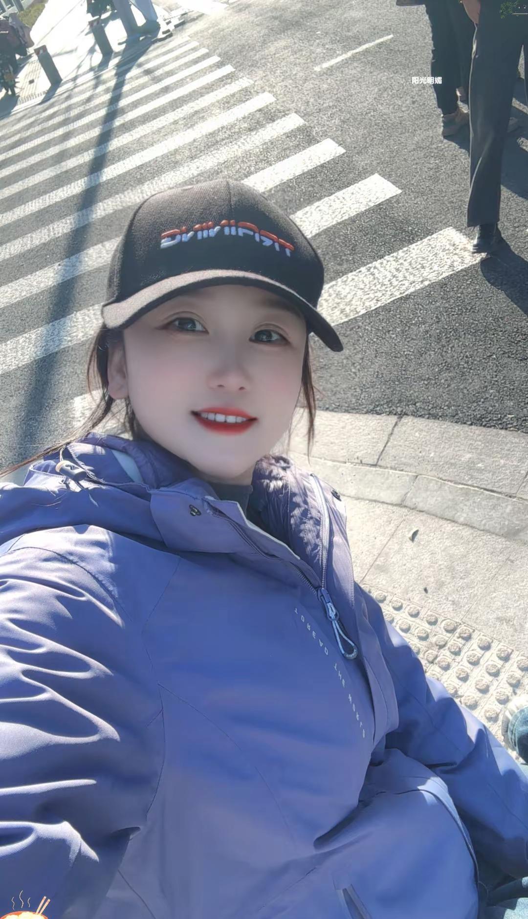 只想把自己养的越来越快乐 平静，其它的都不太感兴趣☺️温暖出行