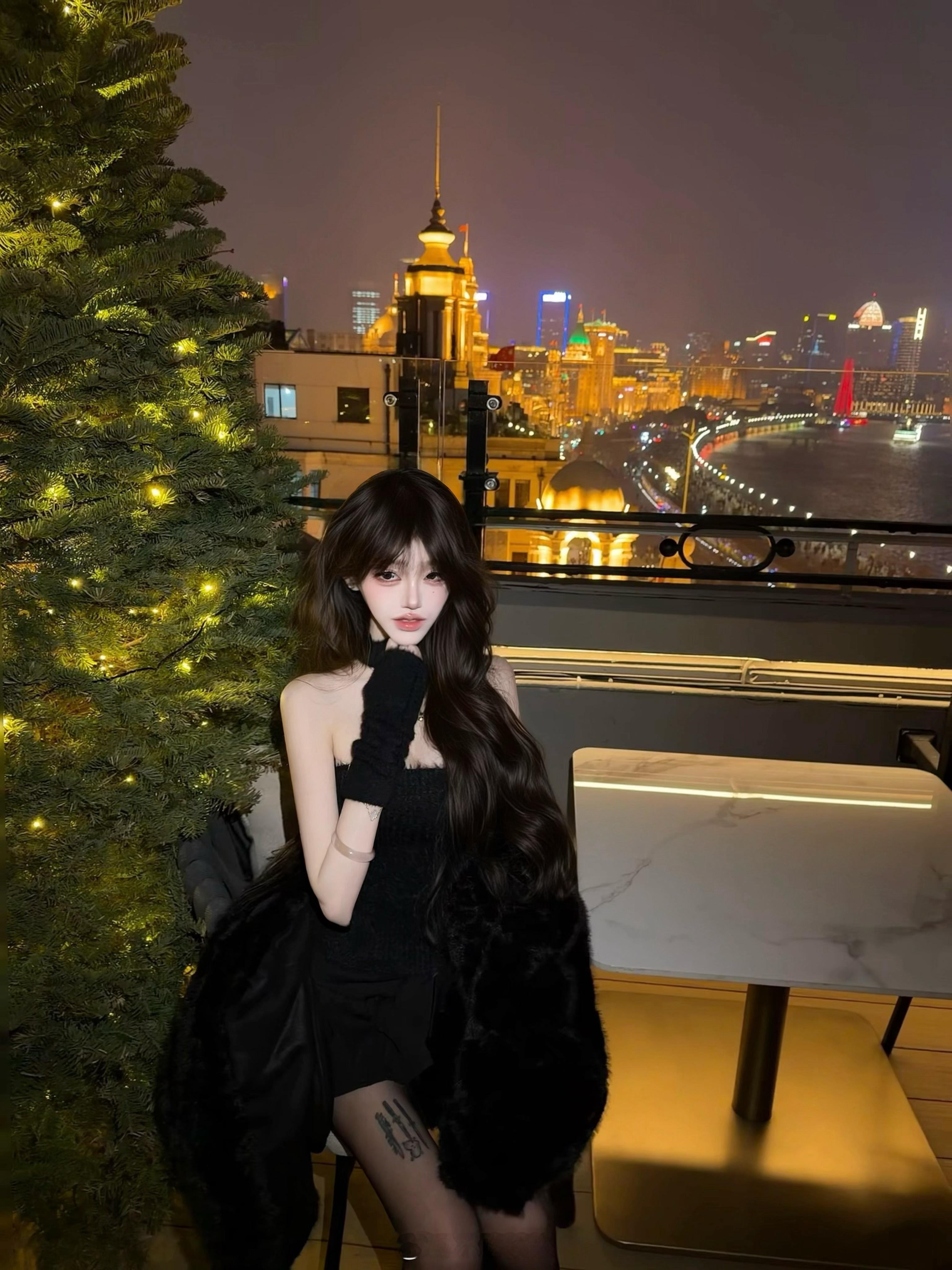 我可以一直吃同样的饭 反复听同样的歌 我不喜欢新鲜感 我想要安稳的一切 