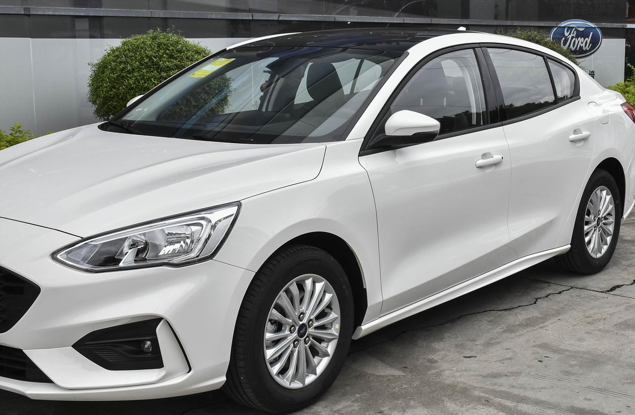 🚘爱车姓名🚘：福特福克斯
🚘爱车生日🚘：2019年12月
🚘爱车价值?