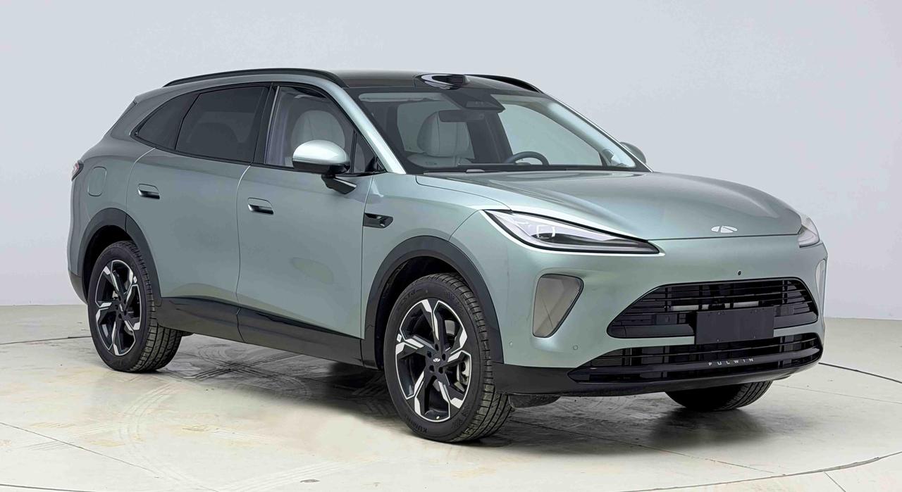 工信部第405批次审批新车：奇瑞风云T9L插混车型