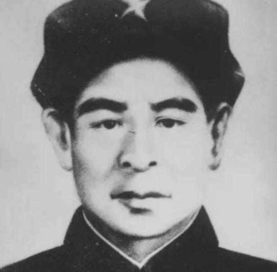 1937年5月，红九军军长孙玉清不幸被俘，敌人并没有发现他的真实身份，就将他关押