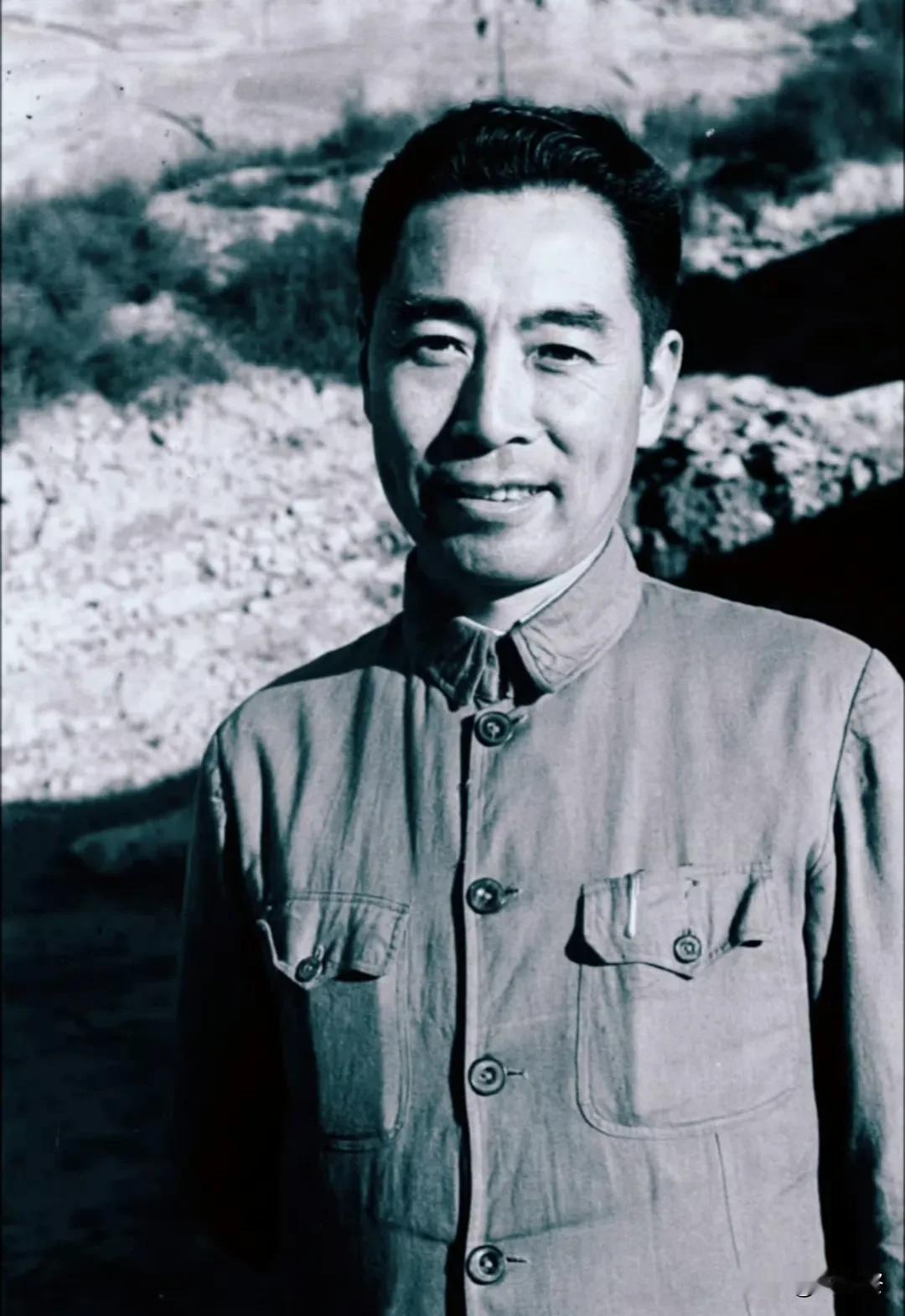 1944年，他们独领风骚！带领中国军民一次次创造奇迹，打的鬼子丢盔弃甲，让世界瞩