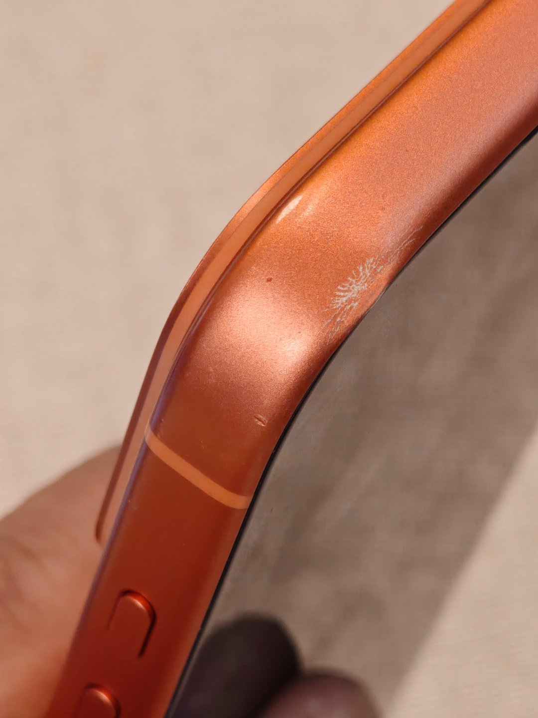 还能找到比我这个更惨的 iPhone 17 Pro Max 吗？ 