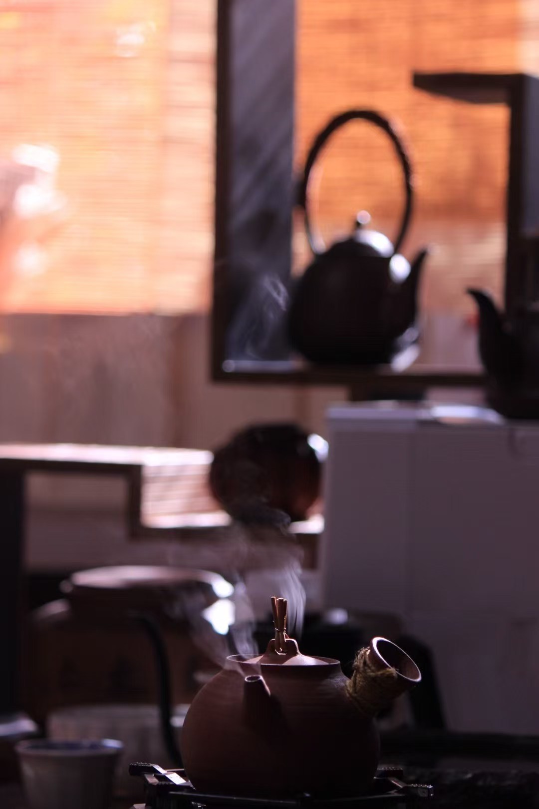茶道  原来喝茶，喝的从来不是茶，是心境，是沉淀，是慢慢学会与自己和解。 