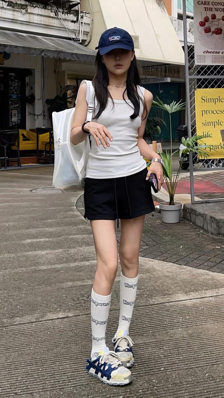 这才是夏天日常穿搭。