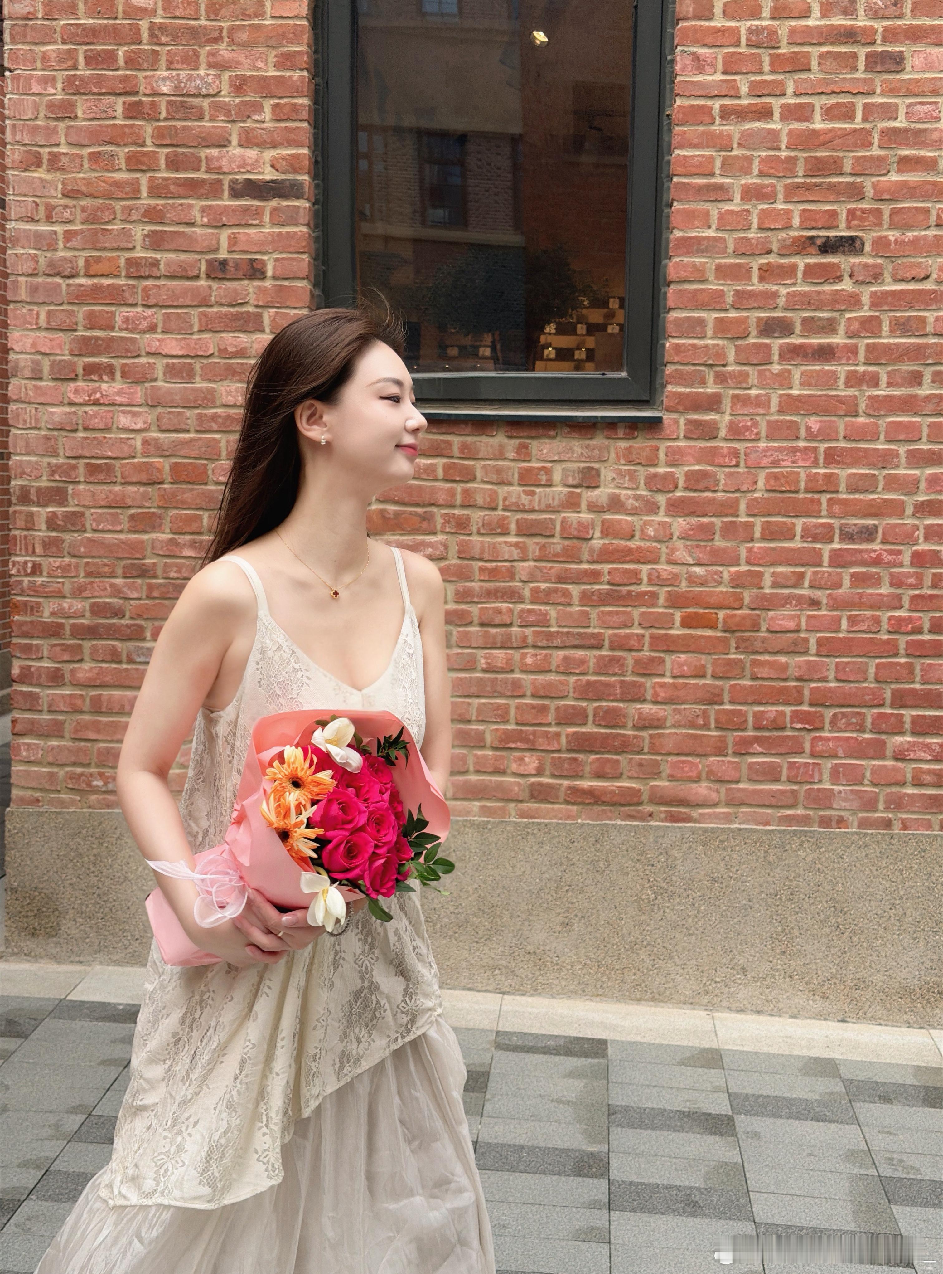 💐我也拥有广志送给美伢的花花啦～ 