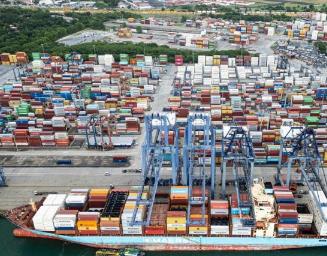 中国这次没惯着巴拿马政府，如果巴拿马继续这样下去，那么这次反制不是结束而是开始。