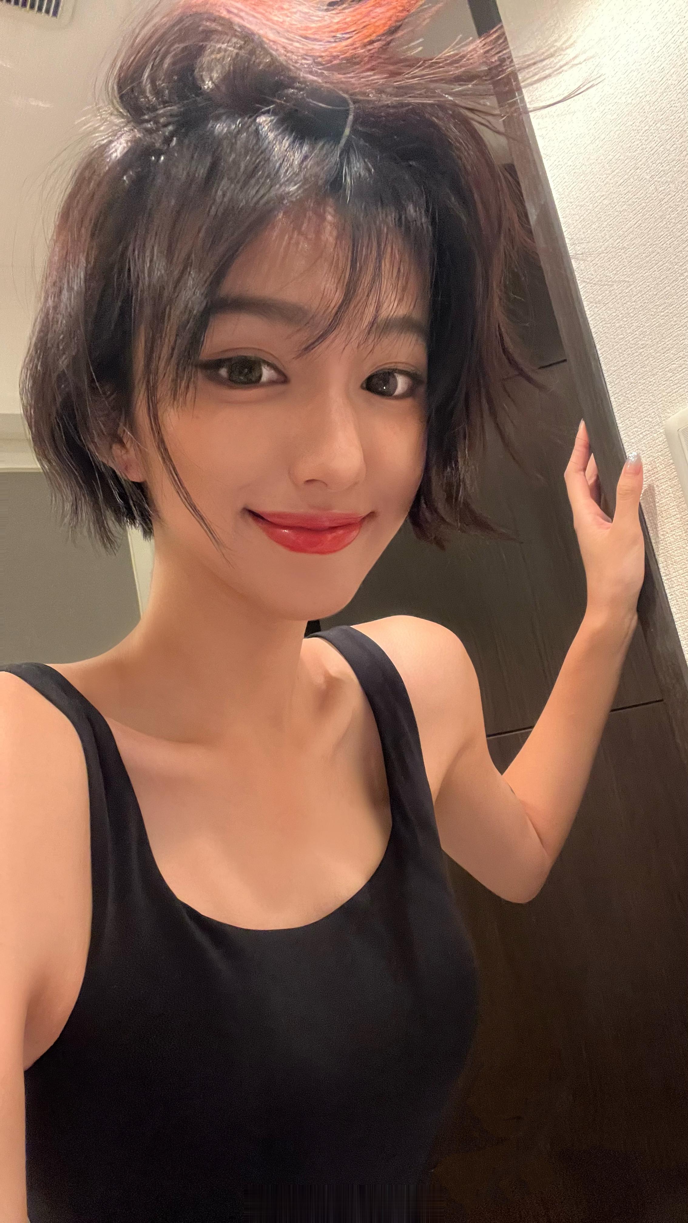 短发咯 ​​​