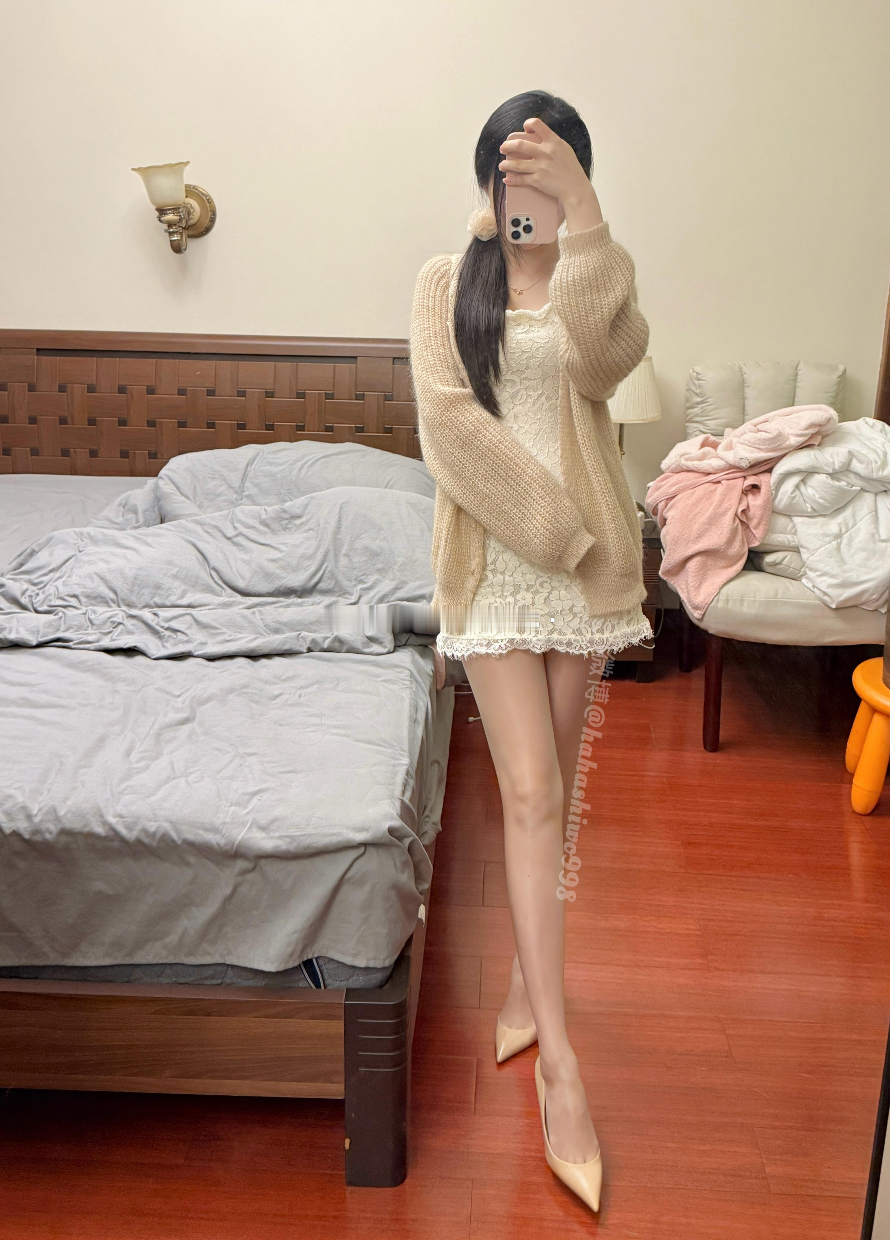 最爱裸色高跟鞋 