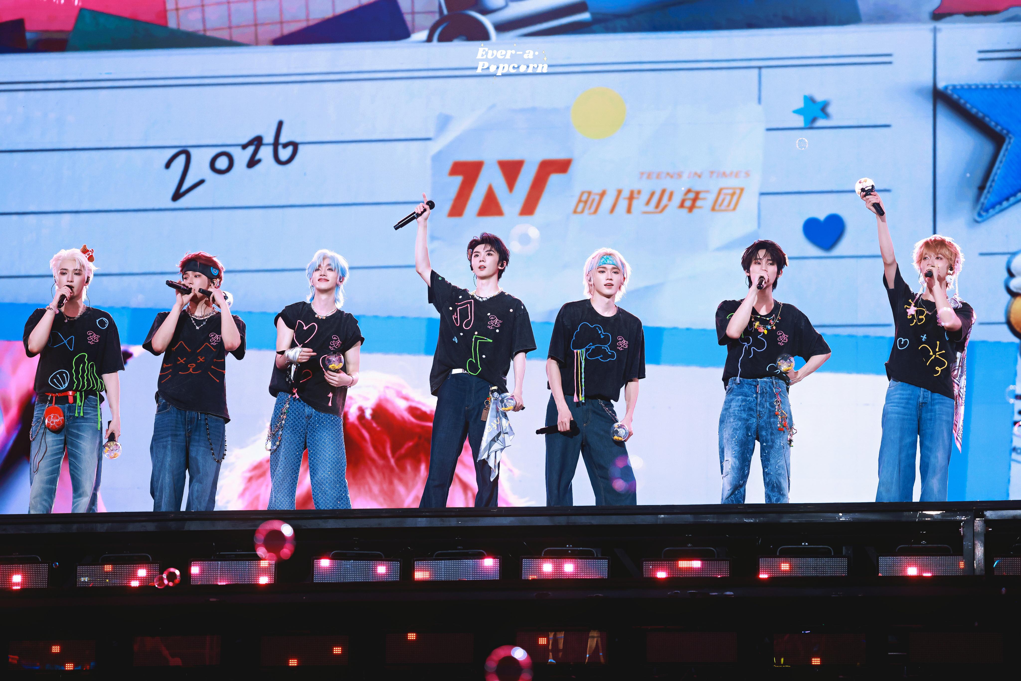 -260803不谢幕的演出献给每个勇敢过的一位今日星拍放送🍿时代少年团演唱会?