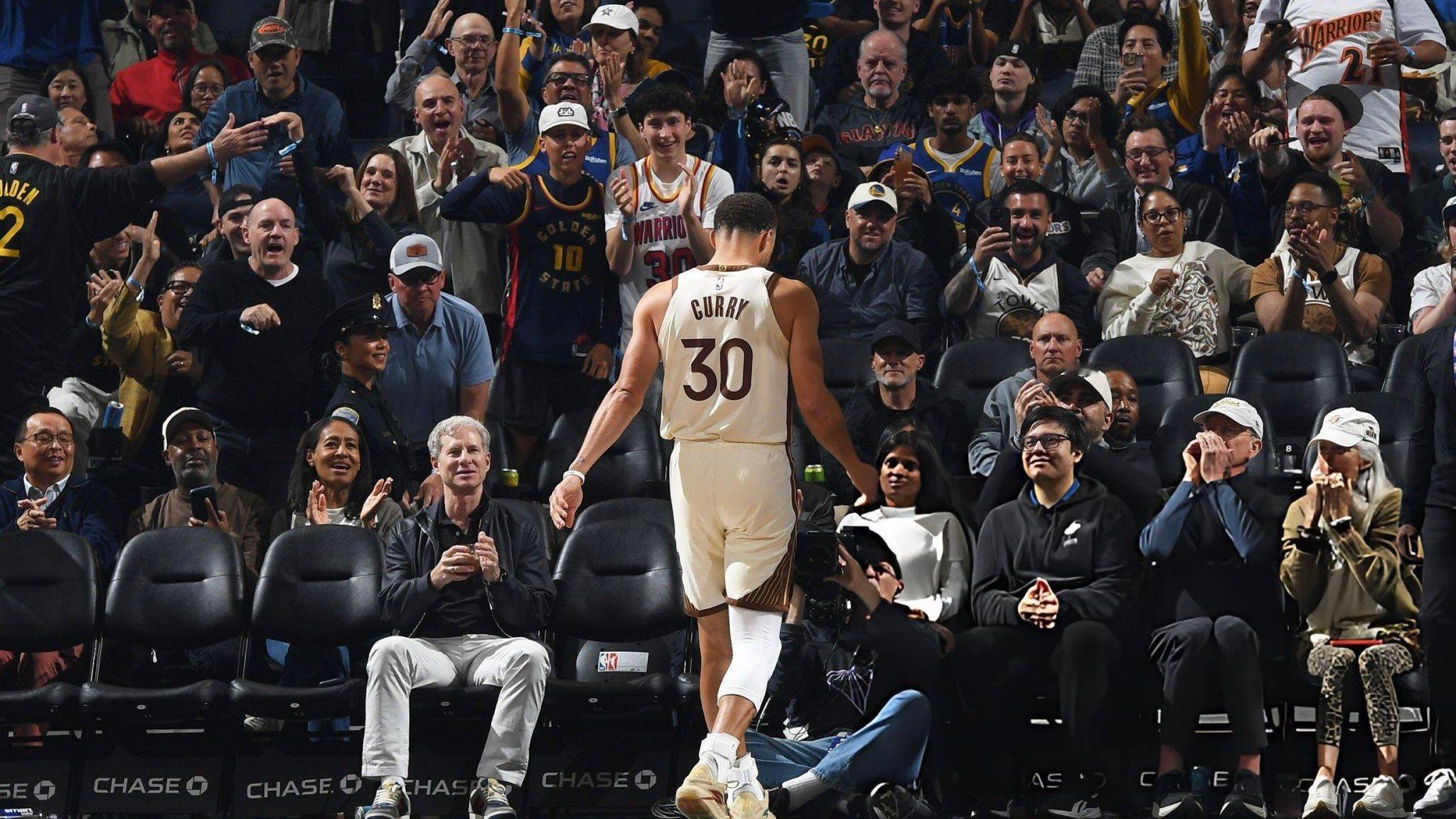 今日比赛结束后的西部季后赛格局：· 森林狼锁定季后赛席位· 太阳锁定附加赛席位·