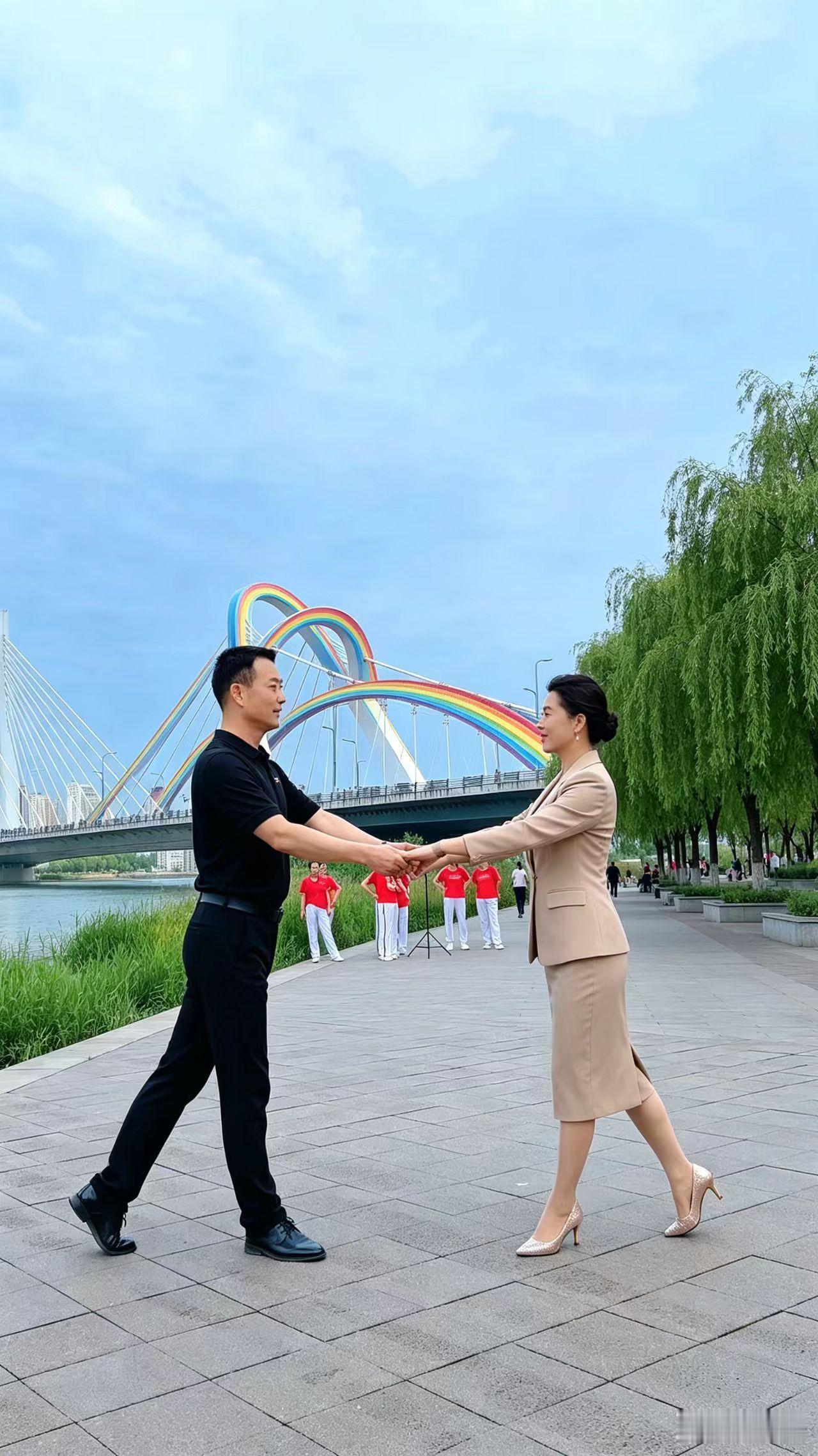 老年夫妻如何经营生活
人至晚年，夫妻相伴的情感早已没了年轻时的炽热，其核心在于包