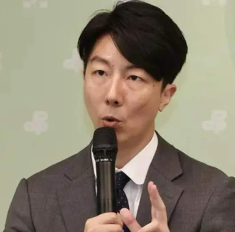 民进党发言人吴铮曾表示：“我不是中国人，也不乐见中华民族伟大复兴，我是妥妥的台独