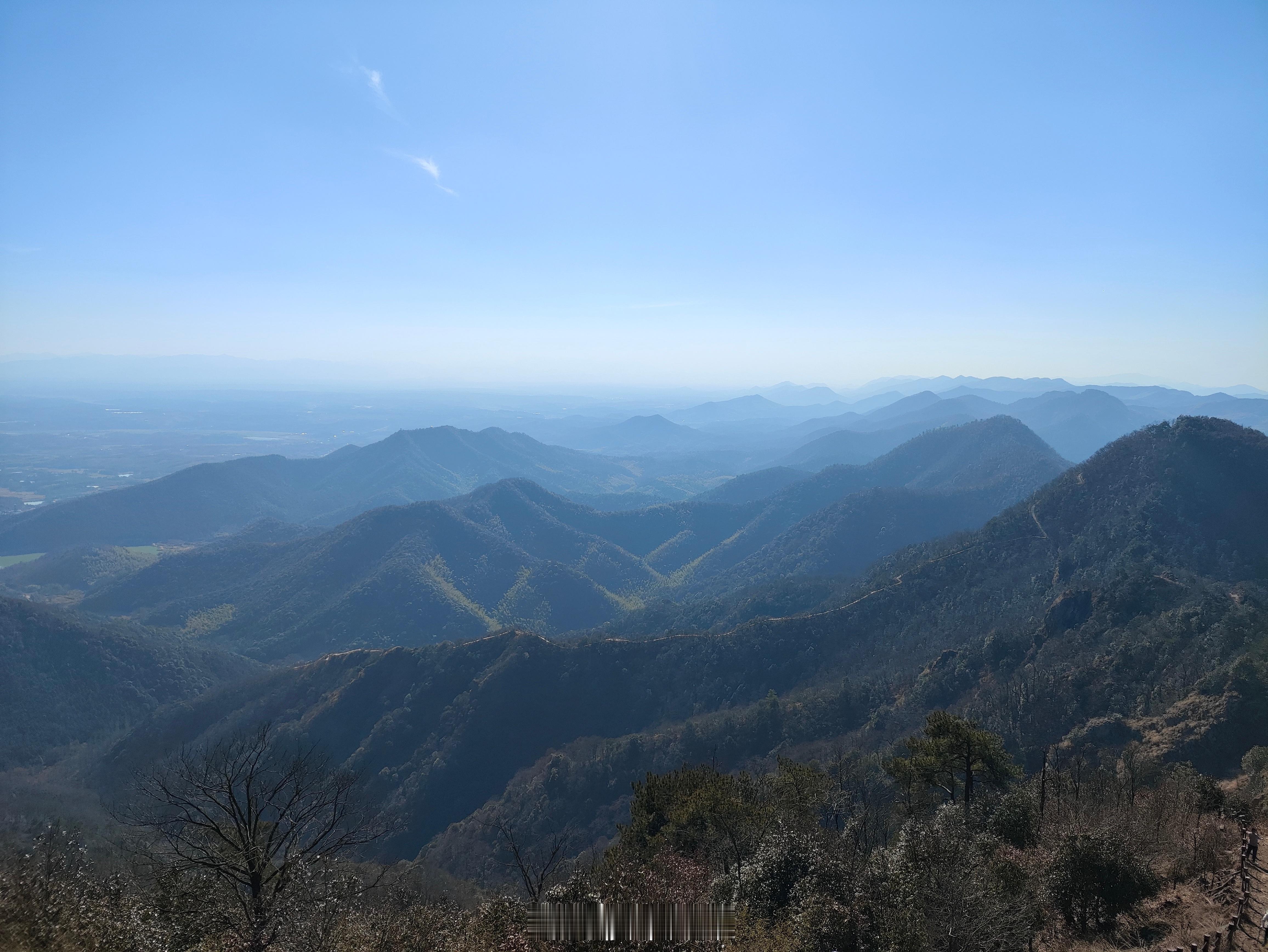 大年初三，群山绵绵。 ​​​