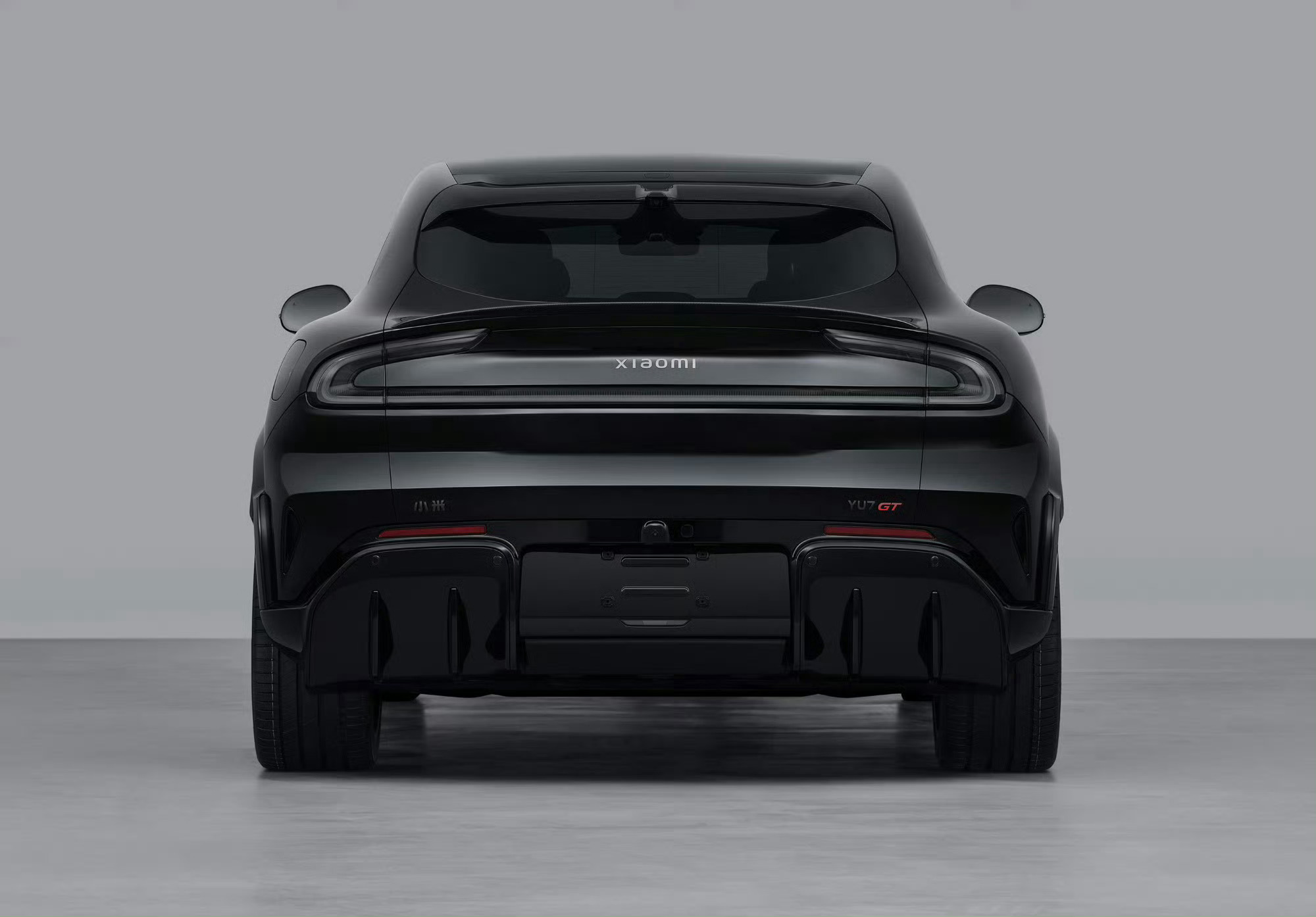 【小米YU7GT申报图公布】 2月6日消息，工信部刚刚发布了《道路机动车辆生产企