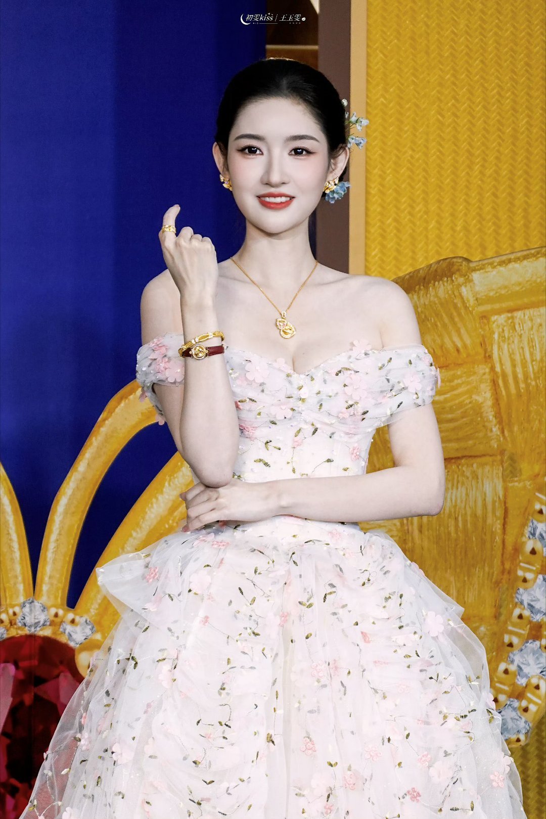 橘子夜聊 今天线下活动的漂亮女宝们🥰🥰 