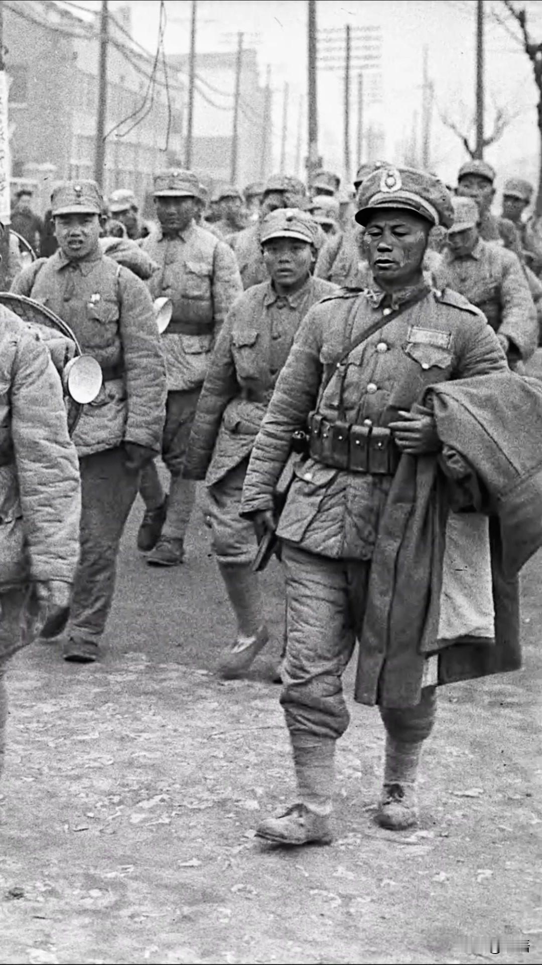 跟着蒋介石去台湾的六十万国军，基本绝后了，足见老蒋毫无格局。

但凡他让这几十万