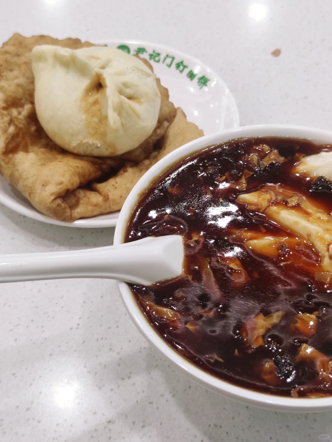 豆腐脑只吃咸的，包子只吃肉的