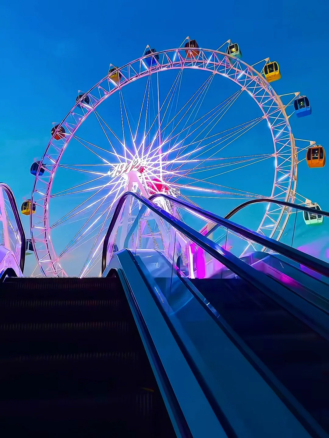 为了这落日飞车！值得来趟南京！😭浪漫哭