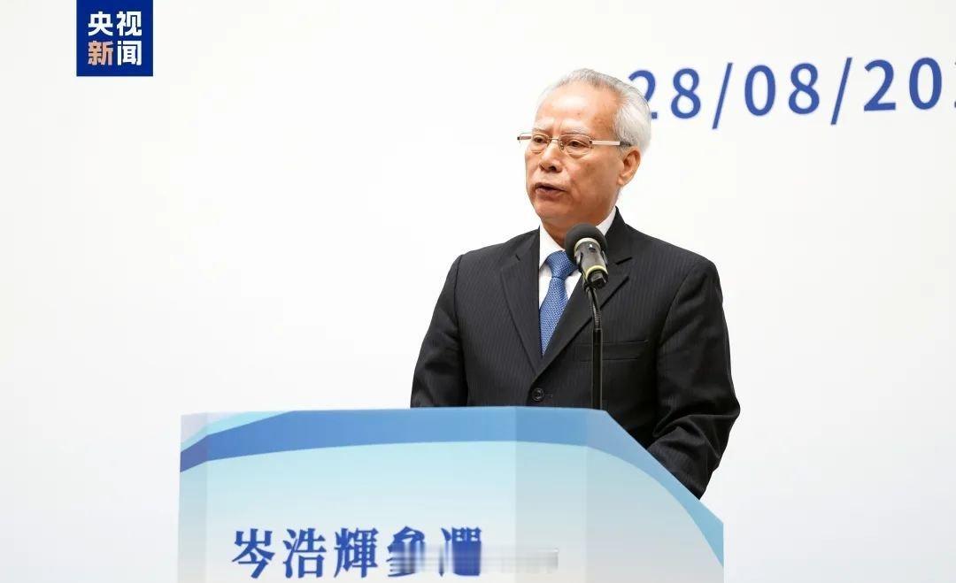 澳门特区第六任行政长官选举今天（13日）举行。岑浩辉高票当选澳门特区第六任行政长