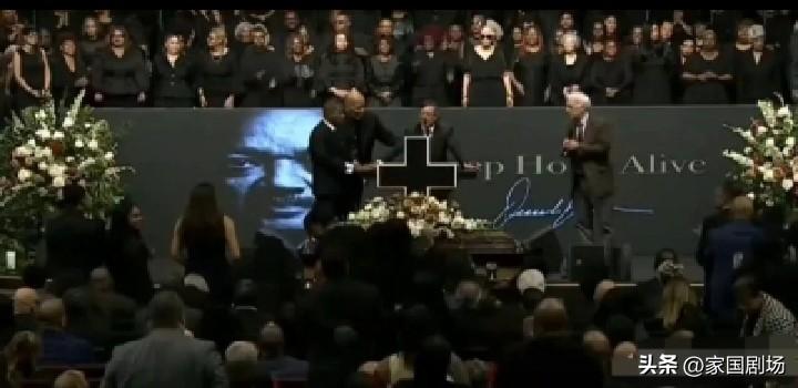 多人批评特朗普。
      哥伦比亚总统佩特罗：“特朗普应该远离内塔尼亚胡，以