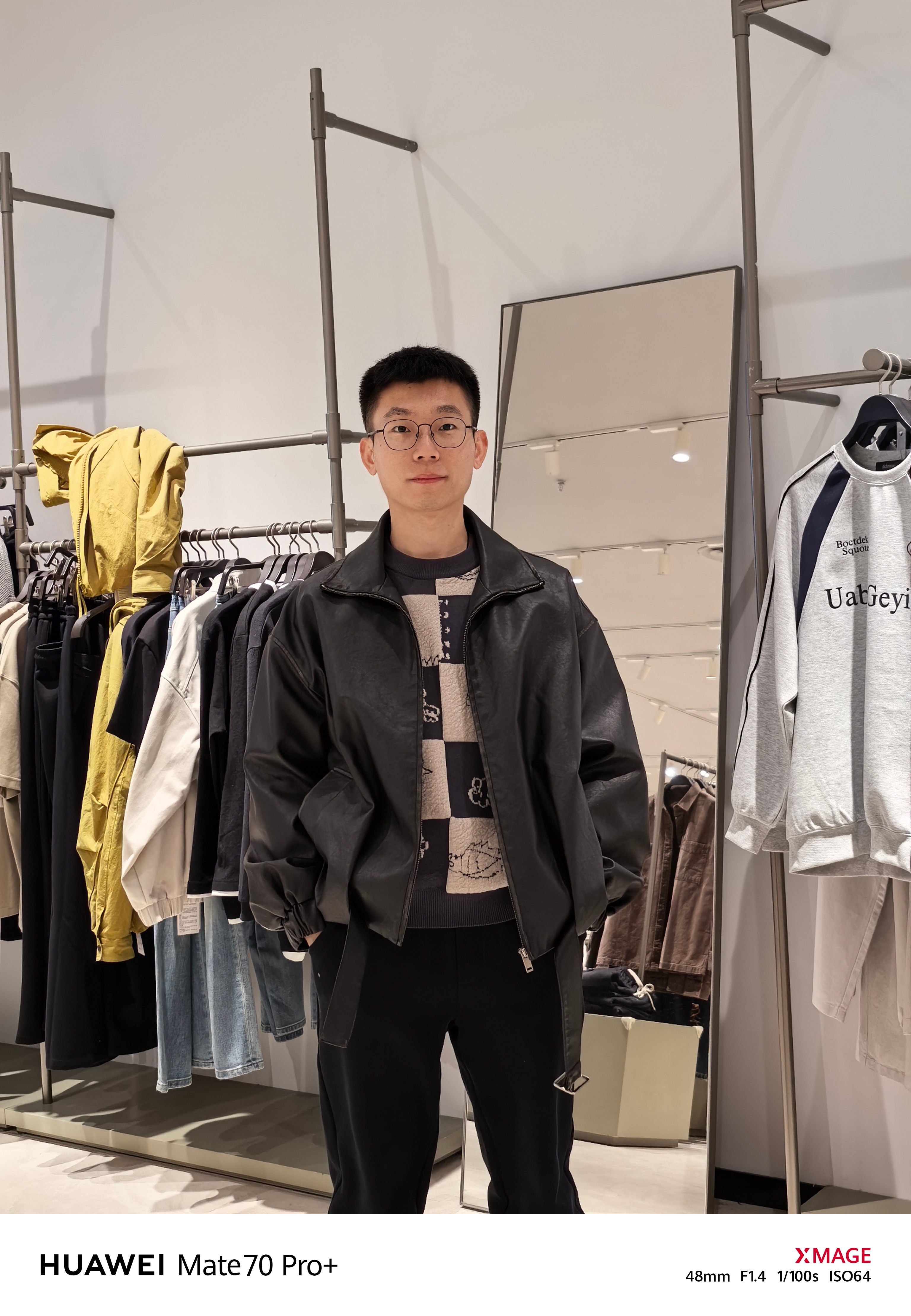 为了体验年味，我和媳妇、小宝一家三口逛了一下午，此刻正在泡脚解乏中…都说今年没有