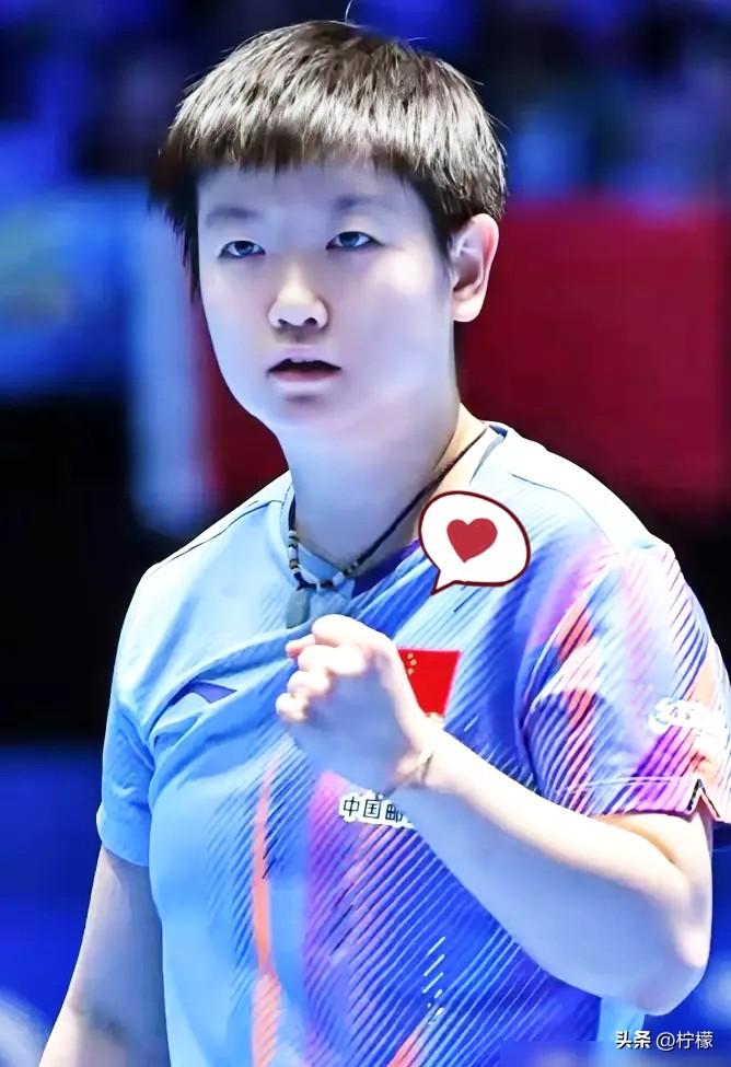 国乒女单今天捅了天大的娄子！
昨晚新加坡大满贯，世界第10的早田希娜，3-2干翻