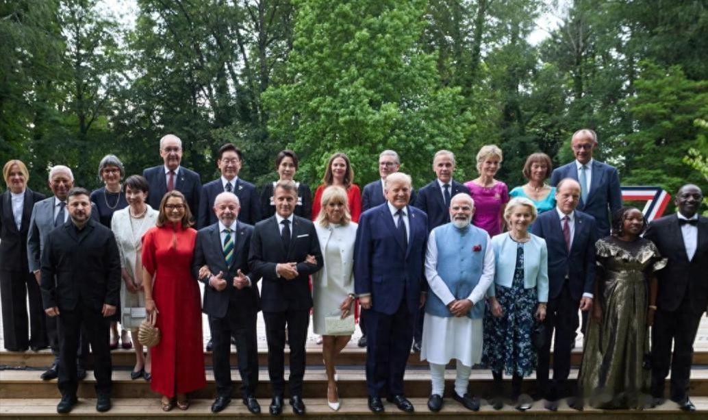 与高市在G7吵架后，特朗普当着全世界面宣布将再访华！
日本麻烦了
G7无声明收场