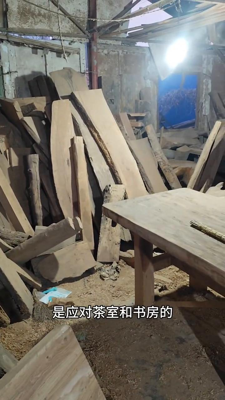 自一个不堪的地方做出雅器，这是不是自尘埃里开出花来？
木石心音·河北沧州。
别看