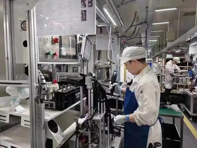 以前欧美拿 “强迫劳动” 抹黑中国企业，大家都觉得是恶意打压，可这次国内车企供应